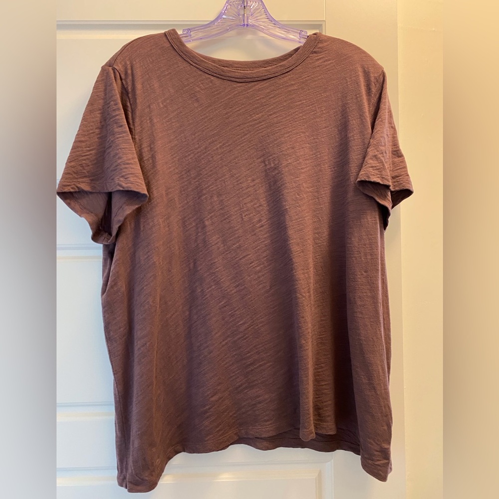 Old Navy t-shirt, size XL